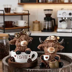 New Highland Cow Statue Coffee Table Decor, Collectible Room Decor, Scottish Resin Miniature Bull Figurine, Christmas Gift for Cow Enthusiasts, Desktop Ornament