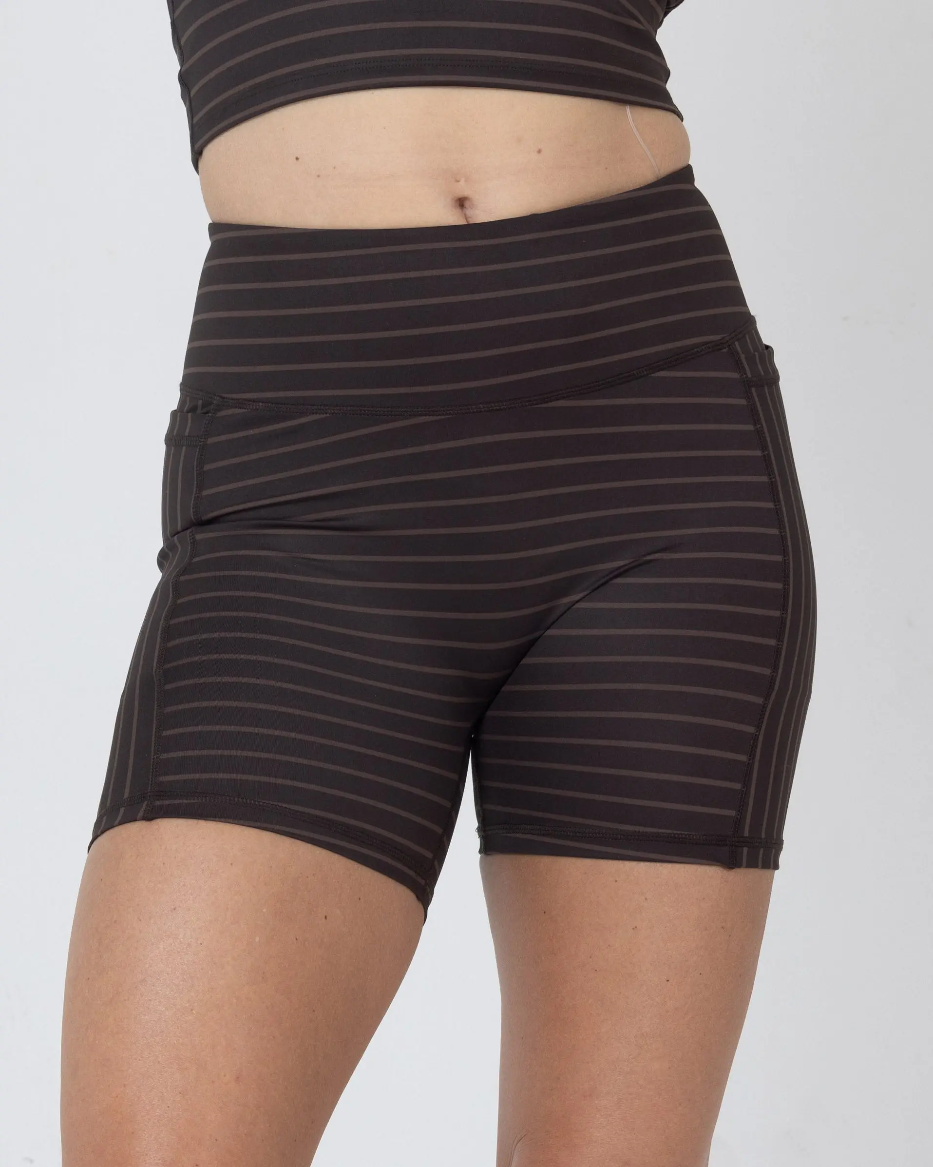 Lux Sideline Shorts (5") - Cocoa Stripe