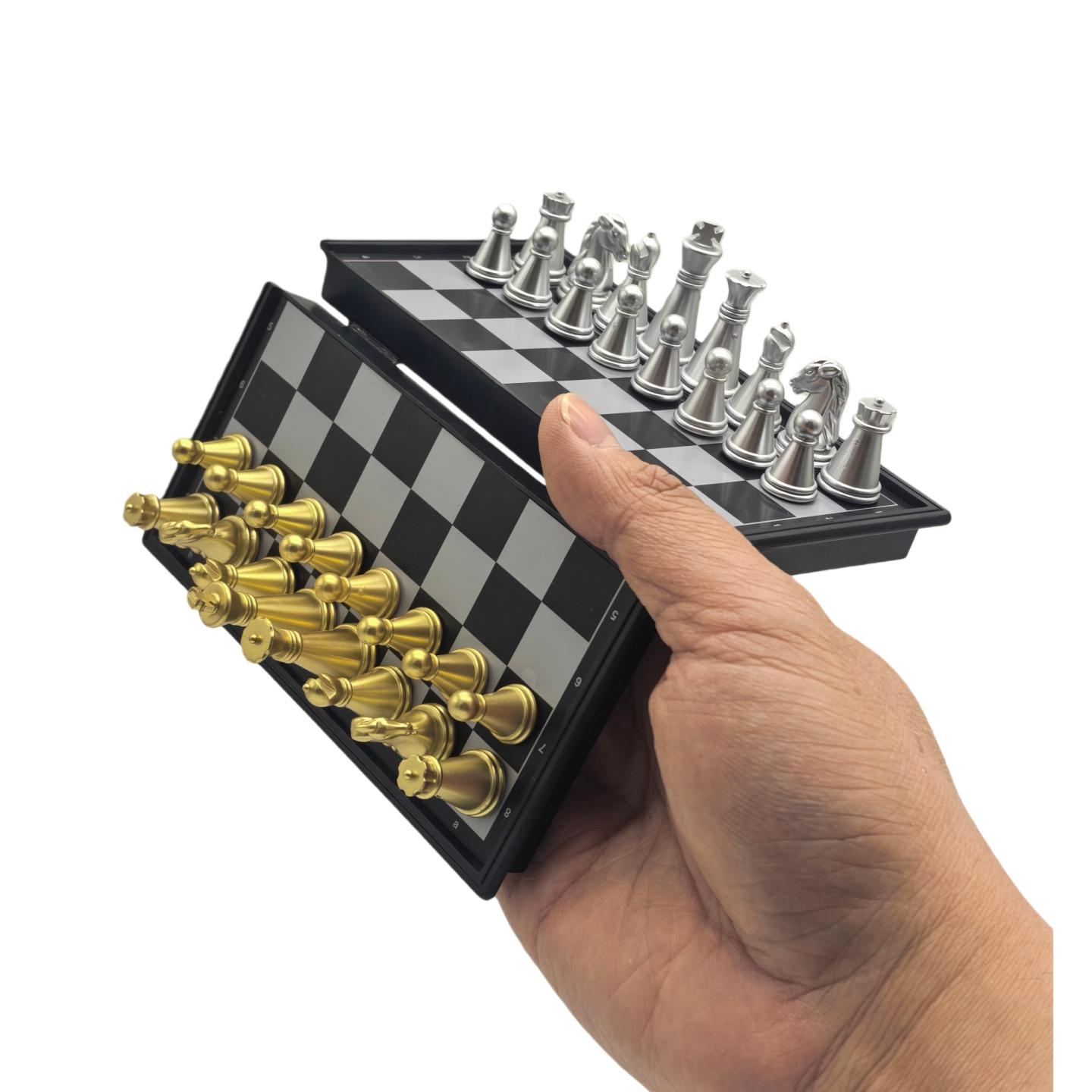 Mini Magnetic Chess Board Game, 1 Count Portable Folding International Chess, Educational Toy, Birthday Festival Party Gift, Game Accessory, Family Tabletop Strategy Board Game-MM1
