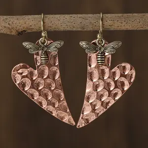 Bohemian Style Creative Heart-shaped Leaves and Bee Pendant Earrings for Women's Fashion
