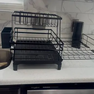 Drying rack with dishes