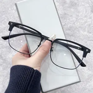 Fashion Plain Glass Spectacles for Men & Women Comfortable Everyday Use Clear Vision Versatile Design Simple Functionality