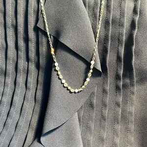 Beautiful Pendant 18k with Perls