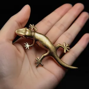Vintage-Style Brass Gecko Figurine – Desktop & Home Decor Craft