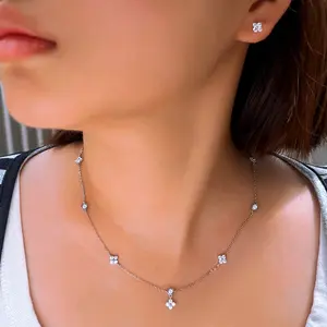 Elegant and Fashionable 925 Sterling Silver Women'S 2pcs Jewelry Set, Shiny White Four-Leaf Clover Flower-Shaped Synthetic Zirconia Inlay, Hypoallergenic Jewelry Set, Valentine'S Day Wedding Gift, Mother'S Day Banquet Daily Party Gift, Clover Necklace