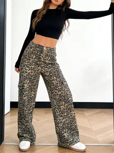 A ladies' spicy style vintage leopard print workwear with wide leg pants and large pockets. The workwear design is fashionable, loose, and casual with a hanging feel. It is suitable for all seasons, home, indoor, and outdoor wear Womenswear Bottom