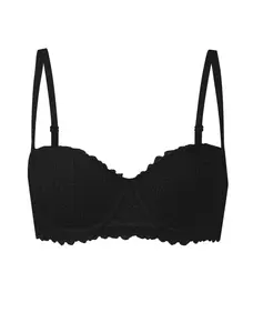 This Lace Balconette Bra Is My New Go-To For Every Outfit  #LaceBra #BalconetteBra #OOTD