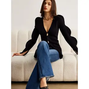 Turn Lock Wave-Sleeve Cardigan