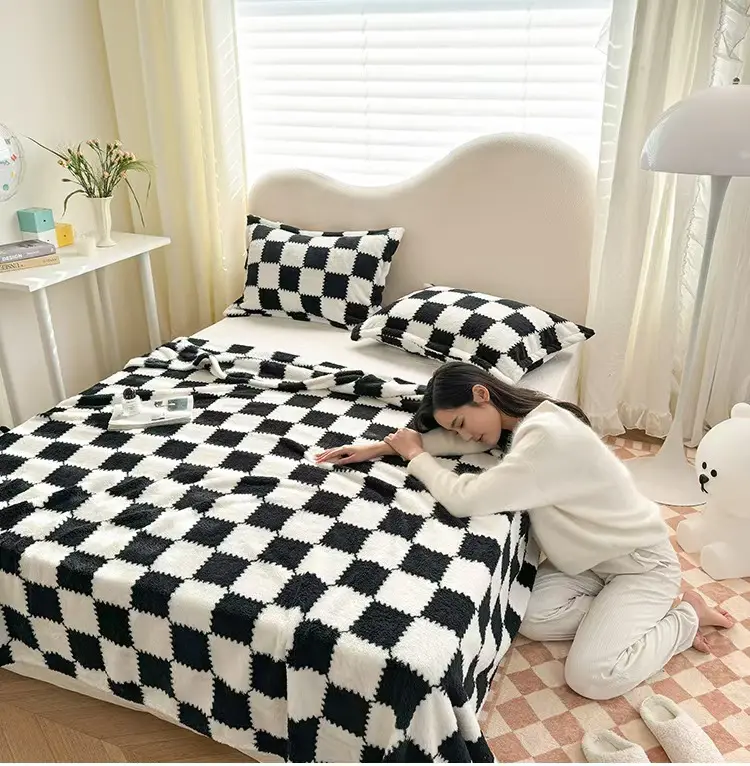 Checkered Throw Blanket, 59×79 inches—a soft, fluffy flannel blanket perfect for sofas, couches, and beds. Suitable for all four seasons, it’s a must-have for the office, travel, dorm rooms, and home.