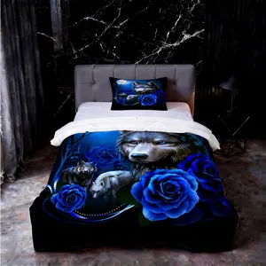 Wolf & Blue Rose Print Comforter Set, 2/3 Pieces (1 Comforter + 1/2 Pillowcases, No Pillow Insert Included), Gothic Night Forest Style, U-Shaped Quilted for All Seasons, Ideal for Teens & Adults Bedroom Decor, Perfect Holiday Gift