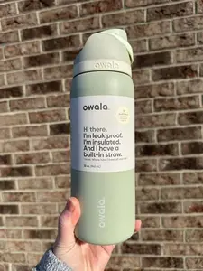 Owala 24/32oz Sage Green Stainless Steel Insulated Water Bottle – Leak-Proof Flip Straw Lid, Double Wall Vacuum, Reusable Sports & Travel Tumbler