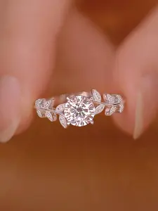 925 Sterling Silver, Leaf Design Zircon Inlay, Elegant Ring, Luxurious Detailing, Perfect for Wedding Party or Daily Wear, Ideal Valentine Gift