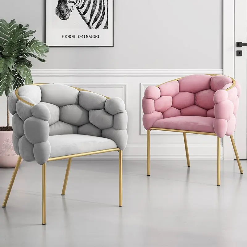 Stylish Pink Velvet Vanity Chair for a Modern Space
