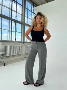 Women's High Waist Commuter Straight Leg Pants with Pockets, Business Casual Long Trousers, Invisible Button Design, Slim-Fitting