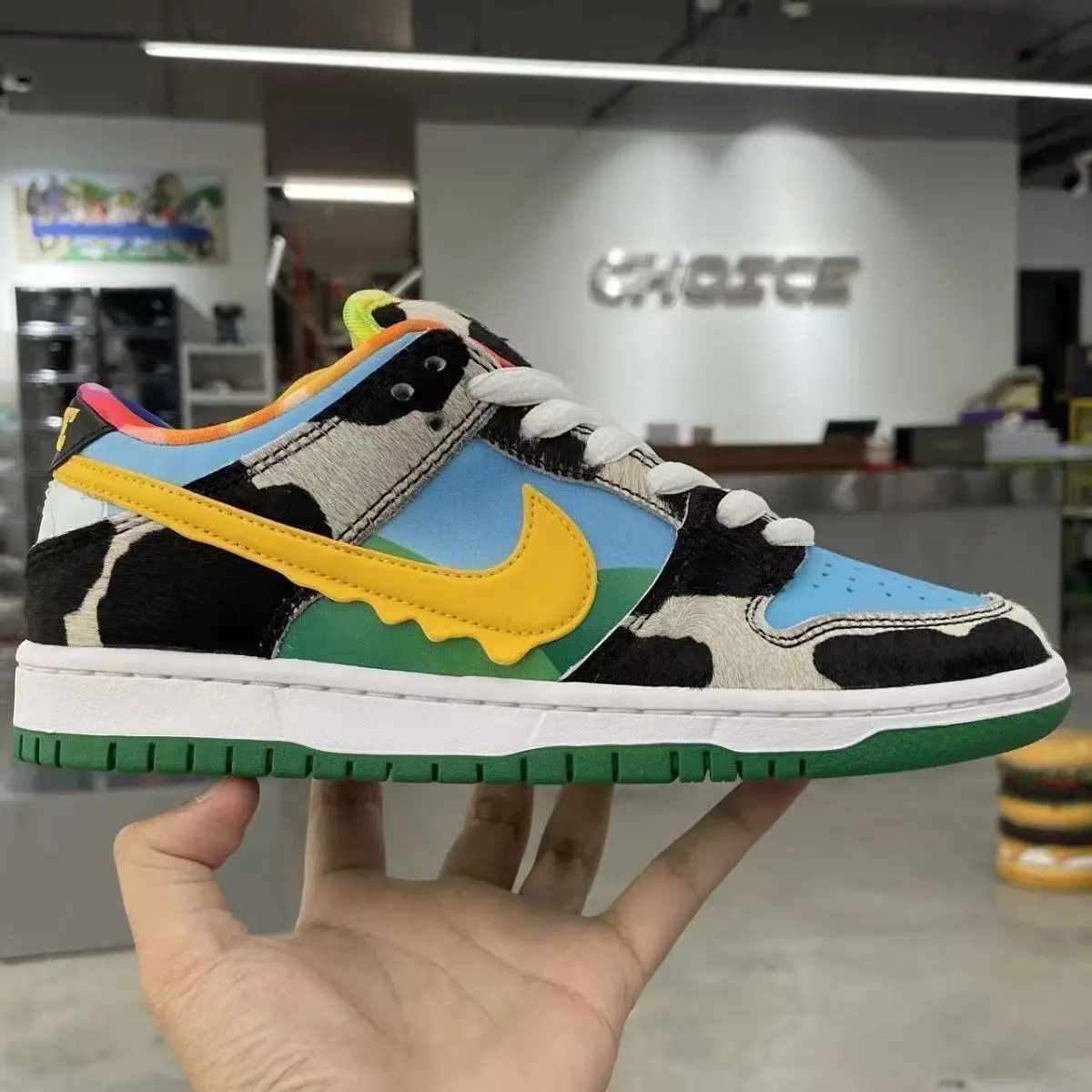Nike Dunk Low SB "Cowboy" Sneakers with Vibrant Colors and Unique Design