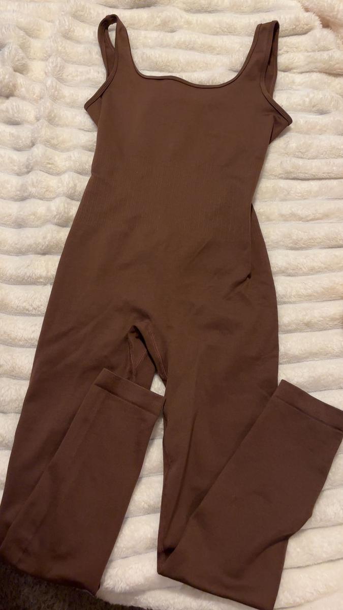 Item: Coffer Brown, M