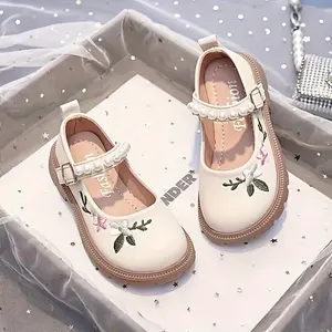 Girls' Princess Shoes with Embroidered  Style, Soft-Soled Dance Shoes for Casual Wear, Suitable for Students And Outings, Perfect As a Birthday Gift for Babies