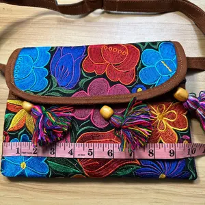 Bolsa artesanal Mexicana bordada