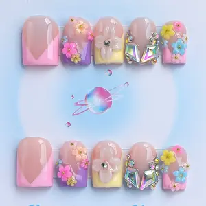 Nailssbysheccid，10pcs press-on nails, square shape, 100% handmade, simple style, combined with French style, 3D, suitable for family dinners, dates, weddings, it is the best gift for girls! Comes with jelly glue, crystal sticks and twisting rods.