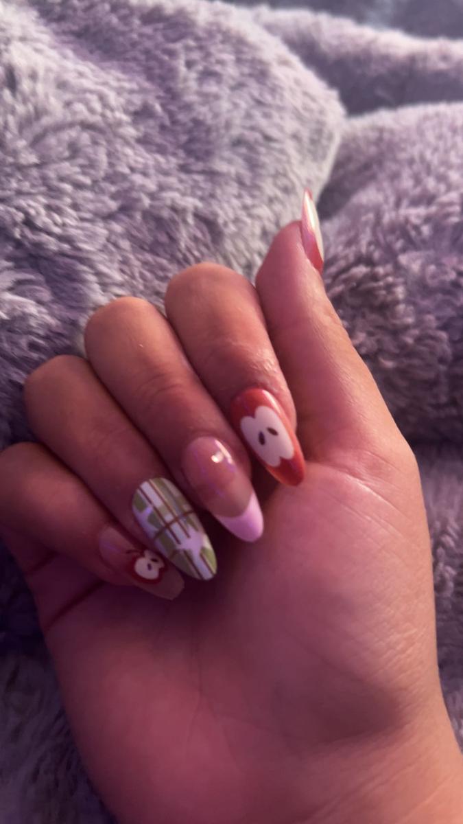 Item: 30PCS, Red Pink Apple Star