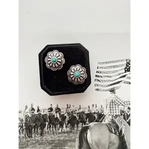 THE JENNA CONCHO STUD EARRINGS