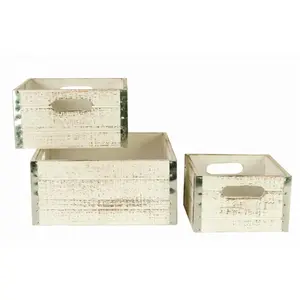 212 MAIN Set of 3 Traditional Square Distressed Wood Storage Crates with Galvanized Metal Trim, Home Decor Organiser for Home Supplies