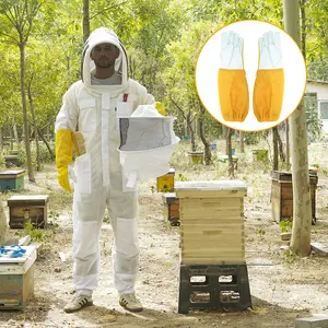 Comfortable Bee Protection Beekeeping Suit with Hat for Men and Women