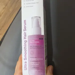 Product Review of Ultra Smoothing Hair Serum – Reduce Frizz & Deep Hydration | Niacinamide + Carbohydrate Complex for Silky, Smooth Hair | Vegan, SLS & Paraben-Free from D**s J**z
