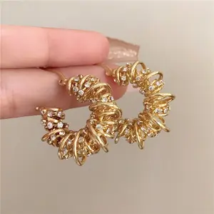 INS minimalist style metal-wrapped diamond-studded hoop earrings with a high-end, fashionable and elegant design, a popular item