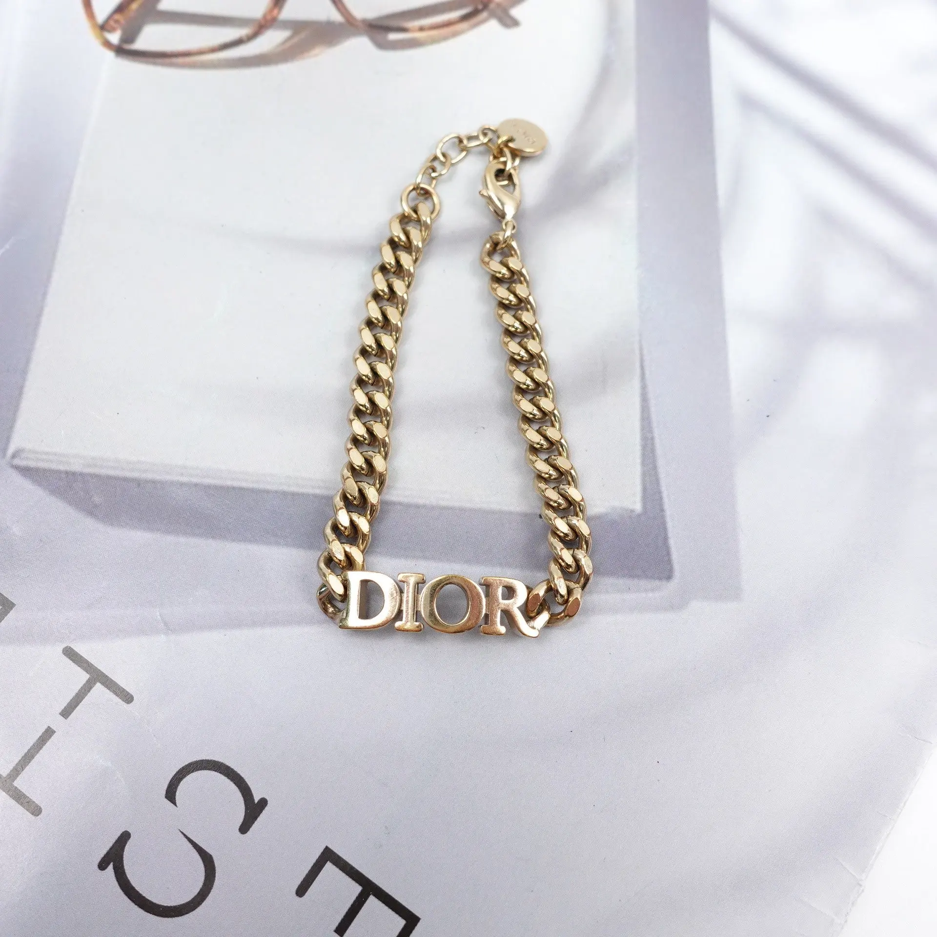Pre-owned Dior Gold Tone Logo Chain Bracelet T10402012
