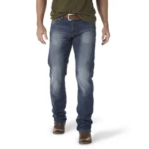 Wrangler Retro Slim Fit Cottonwood Straight Leg Jean