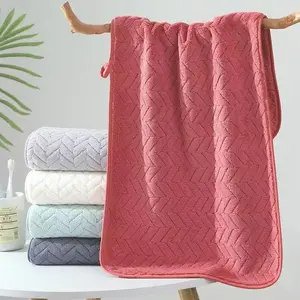 4-Piece Towel Set Reusable Face Towels Extra Large 29.5inch x 13.7inch Soft Absorbent with Hanging Loops for Easy Drying Red Color