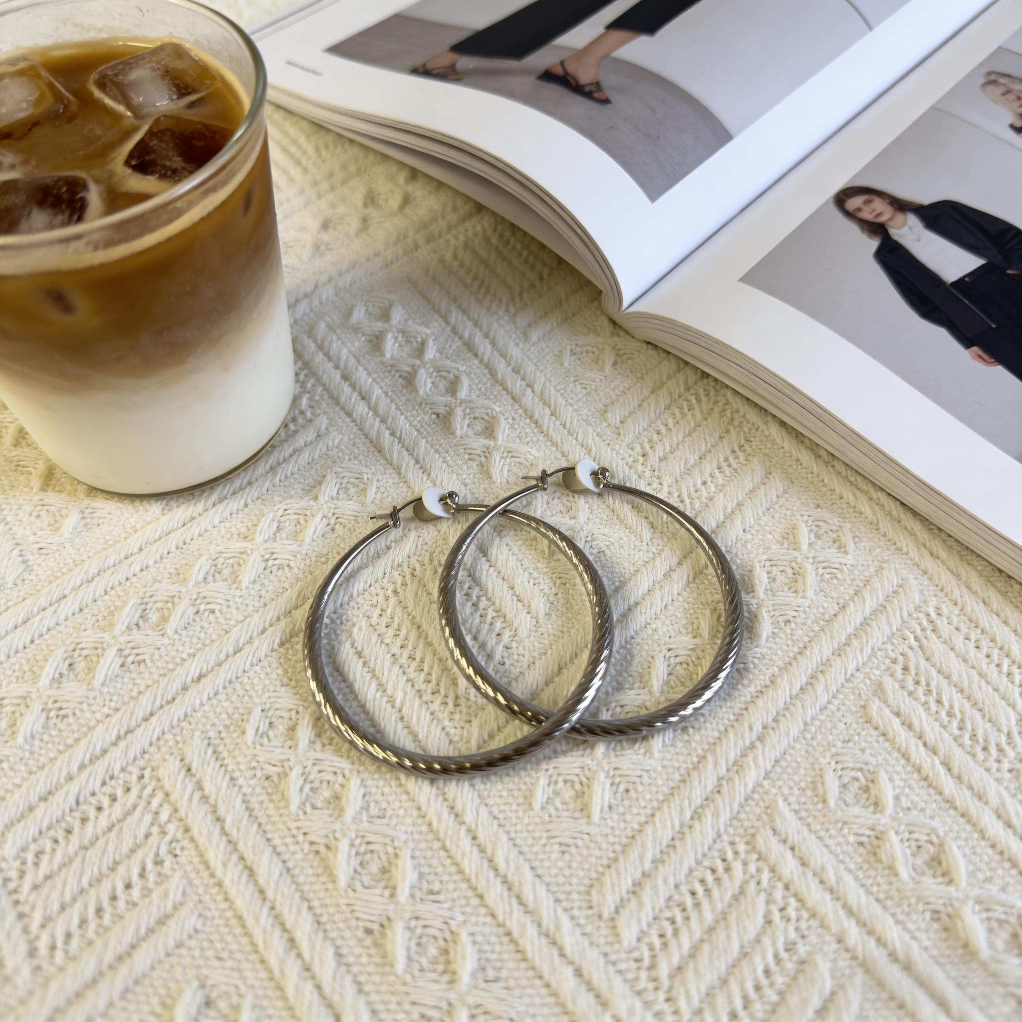 Gold Large Hoop Earrings for Women, Lightweight Classic Earrings for Daily Wear, Party & Dating