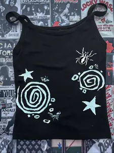 Women's Sexy Spider Star Print Slim-Fit Tank Top, Sweet Spicy Spaghetti Strap Sleeveless Design, Casual Summer Wear, Thin Fabric, Elegant Crop Top, Camisole Tops