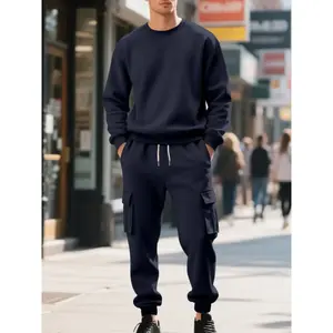 Men's Fleece Lined Tracksuit Set - Crew Neck Long Sleeve Solid Color Sweatshirt & Cargo Pants, Soft Warm Athletic Outdoor Loungewear, Perfect for Fall Winter Daily Sports, Sweatsuit With Pockets