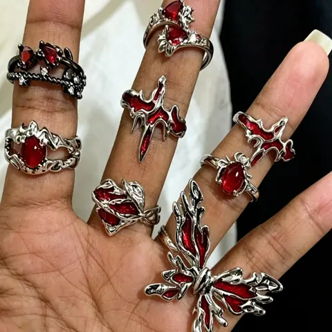 Punk Style Star & Heart & Butterfly Design Stacking Ring Set, Stackable Rings, Unique Rings, Gifts for Her, Goth Girl Jewelry, Dark Aesthetic Rings, Holloween Rhinestone Decor Y2k Adjustable Ring, Jewelry for Birthday Gift