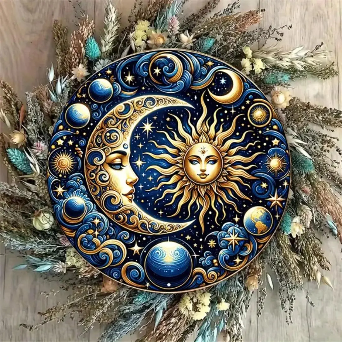 Celestial Sun & Moon Pattern Wall Art, Sun Moon Design Artistic Vintage Iron Round Wall Decor, Wall Hanging Decor for Home Living Room Bedroom Dining Room, Decoration Items