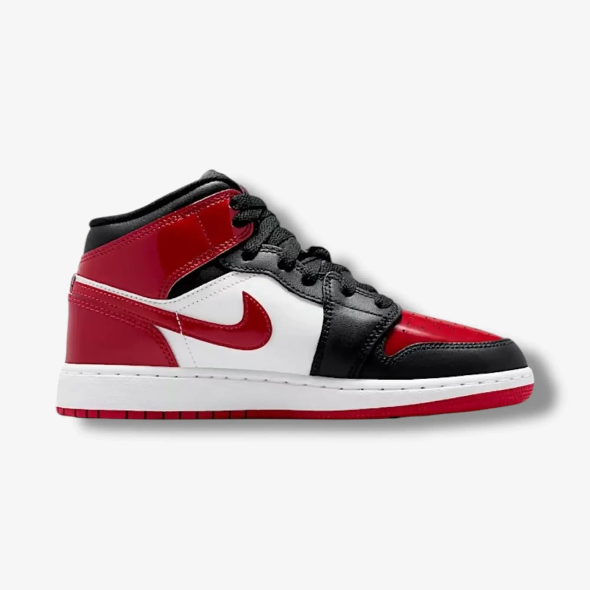 Jordan 1 Mid Patent Bred Toe (GS) – Grade School Kids' Sneakers, Iconic Jordan Basketball-Inspired Shoes, Black White Red Colorway, Mid-Top Lace-Up Athletic Footwear, Cushioned Casual Sneakers for Boys & Girls, Everyday Streetwear Shoes