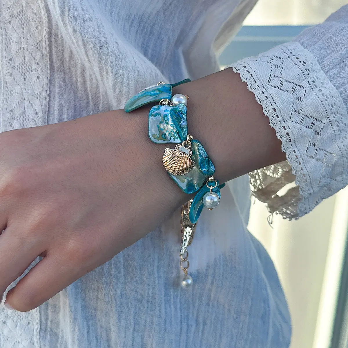 02 Blue bracelet 2460