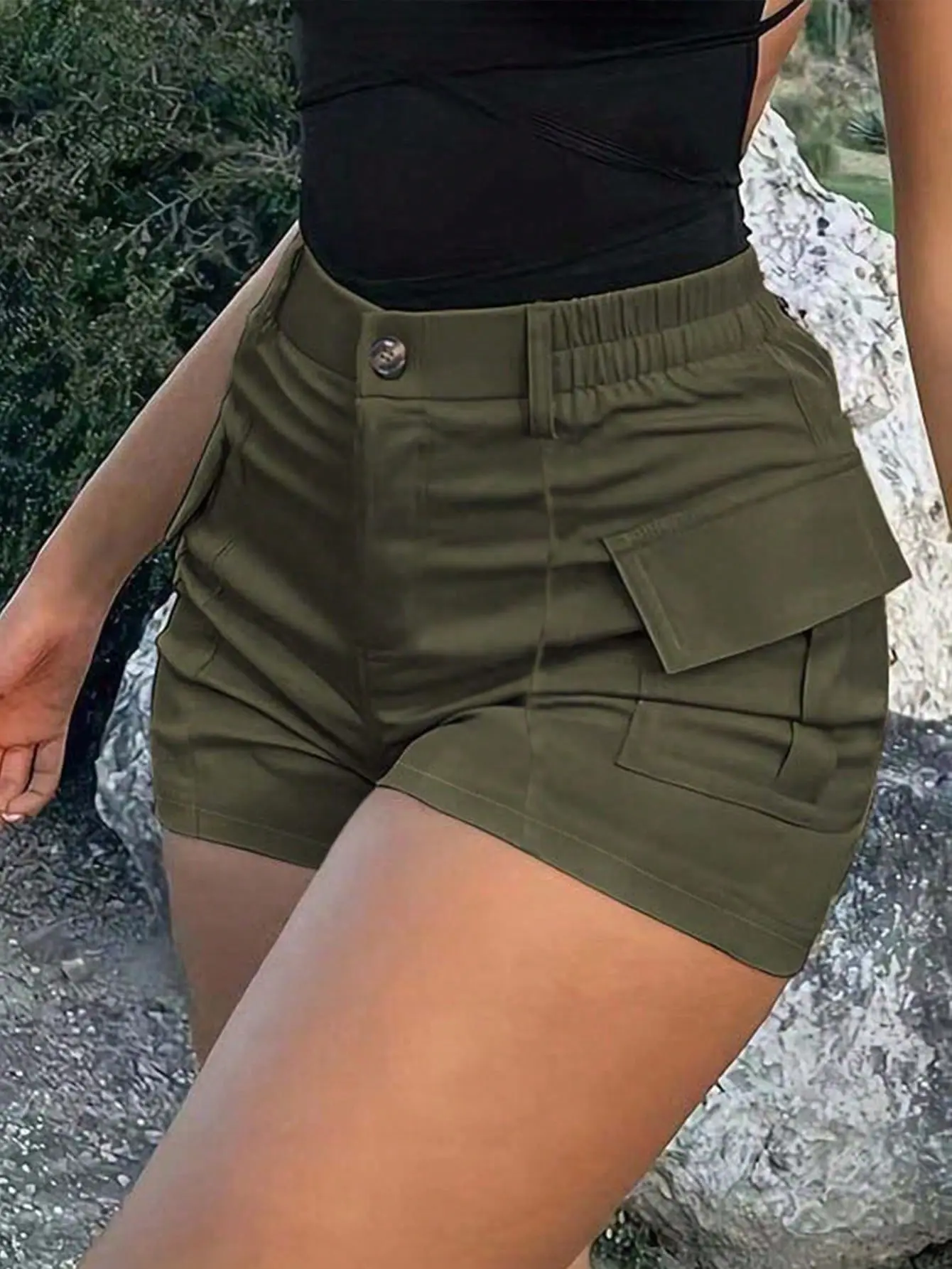 Women’s solid-color high-waisted short casual shorts for beach, vacation, and outdoor sports, practical shorts with 3D pockets, suitable for summer