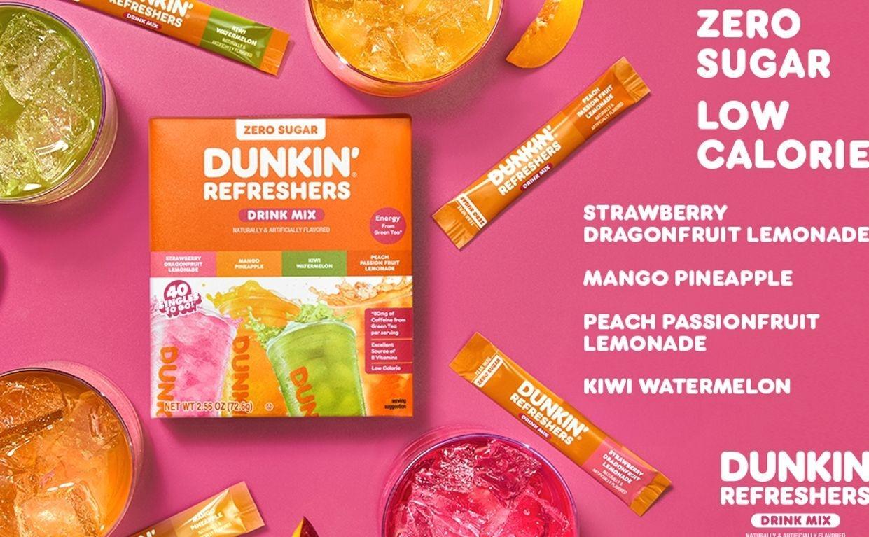 Dunkin’ Refreshers Singles To Go! Powdered drink mix packets, Strawberry Dragon fruit Lemonade, 10 packets per box , Energy from Green Tea, aspartame-free, no synthetic colors, naturally and artificially flavored, just add water