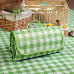 Large Foldable Portable Picnic Blanket, Plaid Design, Durable Polyester Material, Ideal for Camping and Outdoor Gatherings, Camping Gear, Camping Accessories