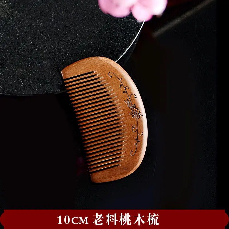 1 Crescent Comb 10cm