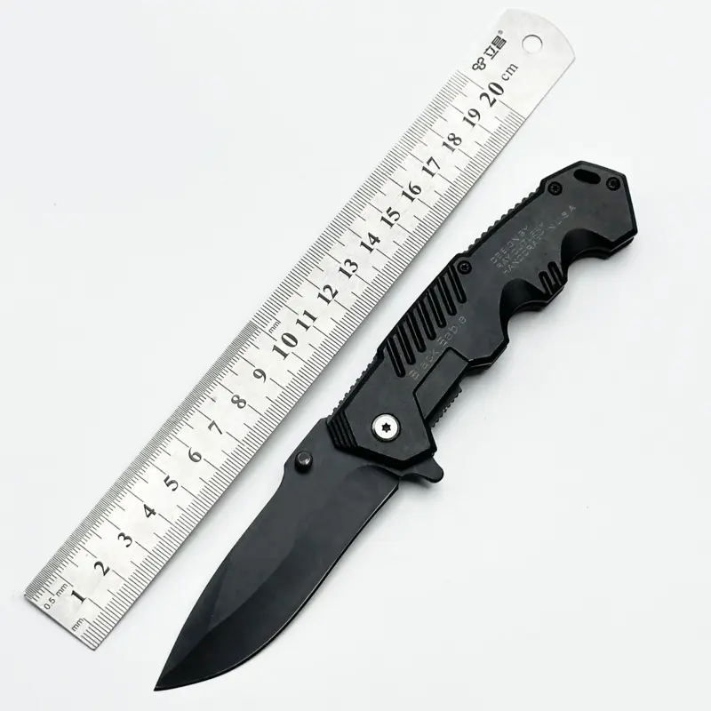 Portable Multi Tool Folding Pocket Knife with Stainless Steel Blade, Pocket Clip, EDC Tool for Men, Ideal for Camping, Fishing