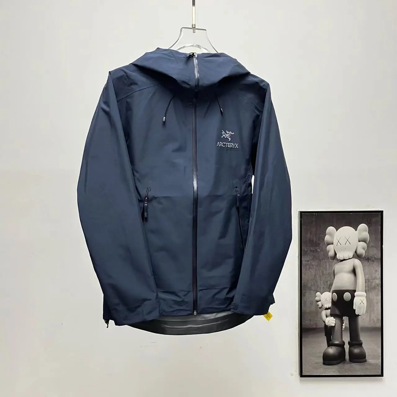 Navy Hard Shell Hooded Jacket Water Repellent Outerwear for Mountain Adventure