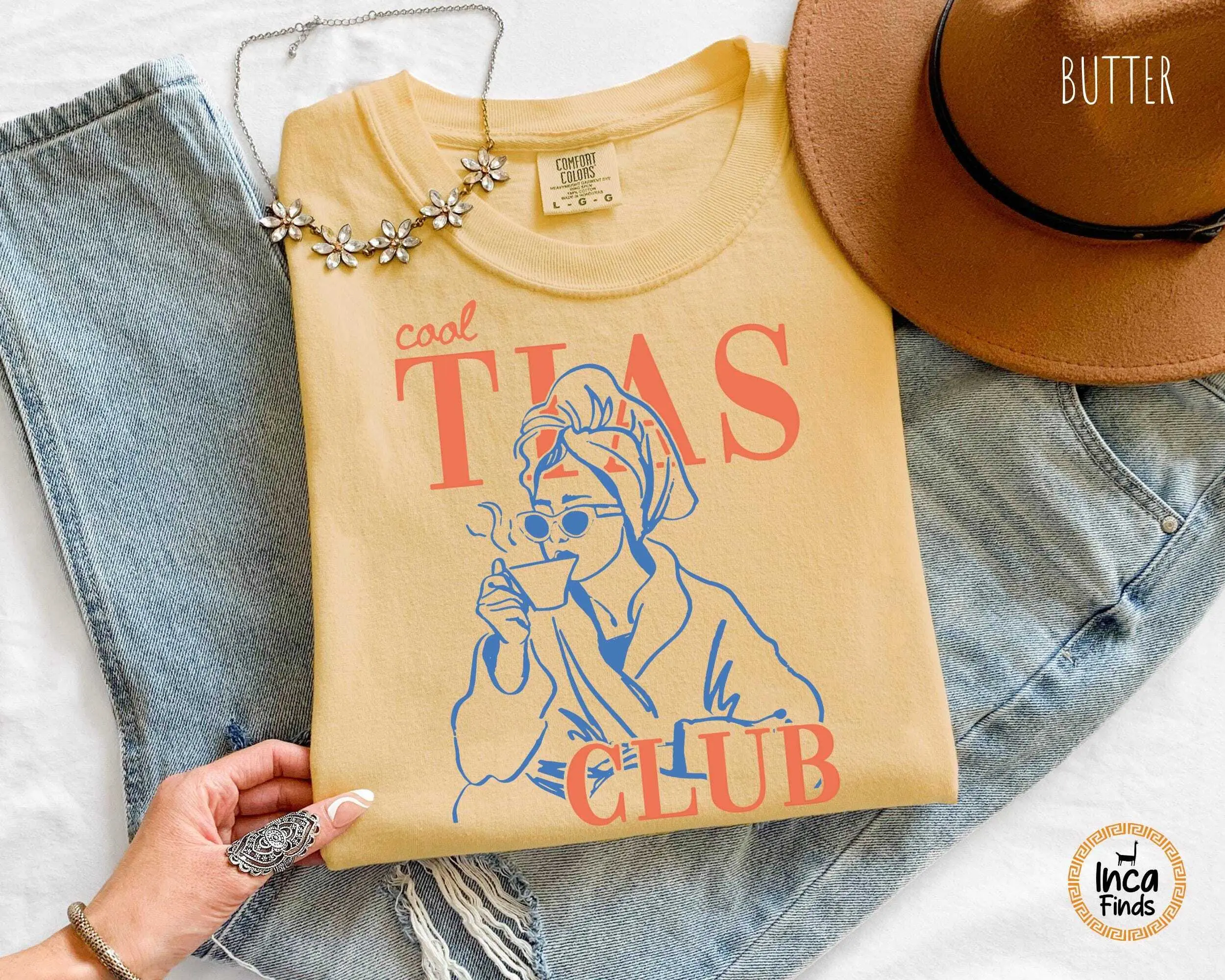 Cool Tias Club CShirt, Gift for Aunt to Be, Mothers Day Gift, Pregnancy Announcement, Tia Shirt, Sister Gifts, New Aunt Gift Funny Aunt Shirt