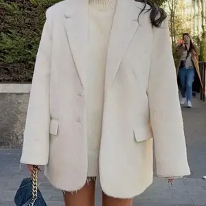 Winter Coat Female Trendy Cream Fuzzy Textured Blazer Oversized Lapel Collar Single - Breasted Coat Cozy Winter Outerwear Women's Chic Casual Office Long Tops ﻿