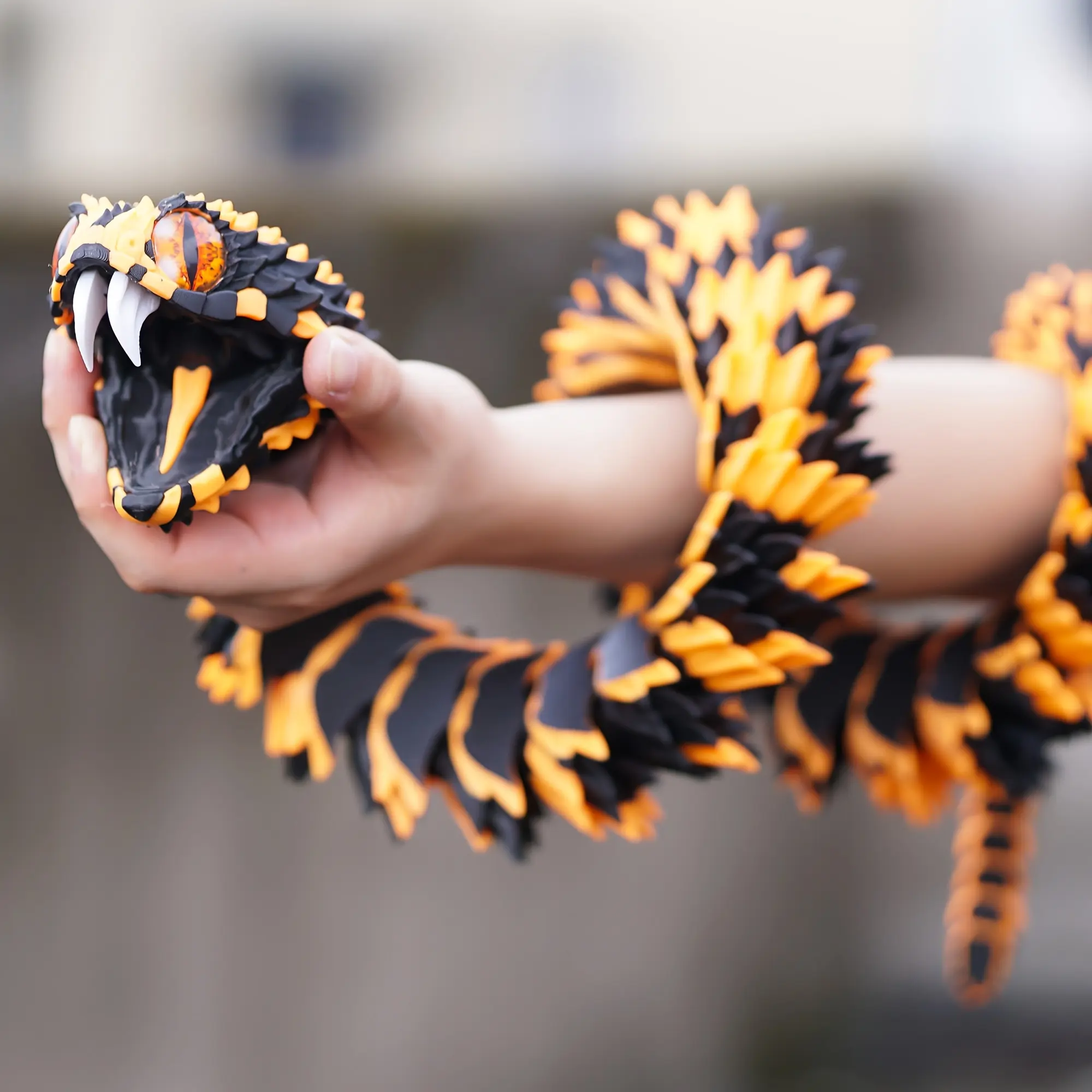 47.4-inch 3D-printed snake statue with flexible joints and a unique design.Ideal for home, office, and car decoration; a creative surprise gift collectible, suitable for Christmas and Halloween.