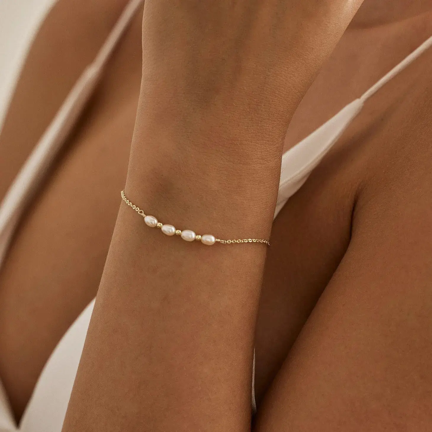modmints Genuine Pearl-Embellished Brass String Pearl Bracelet - Minimalist Elegant Female Jewelry, Ideal Wedding Anniversary Gift for Brides