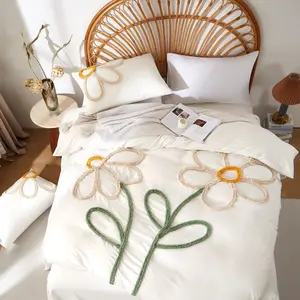 Little daisy pattern Duvet Cover Set, Boho Tufted Comforter Sets with Zipper Closure, Including1 Duvet Cover & 1/2 Pillowcase without Filler, Soft Comfortable Bedding Set for Home Bedroom Microfiber Bed Set